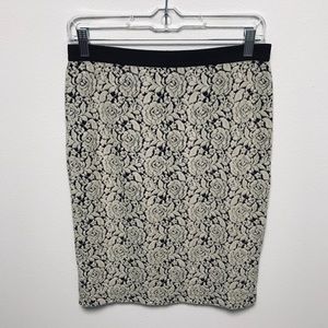 Chelsea & Violet Stretch Pencil Skirt Medium